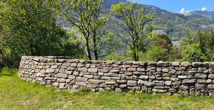 Trockenmauer
